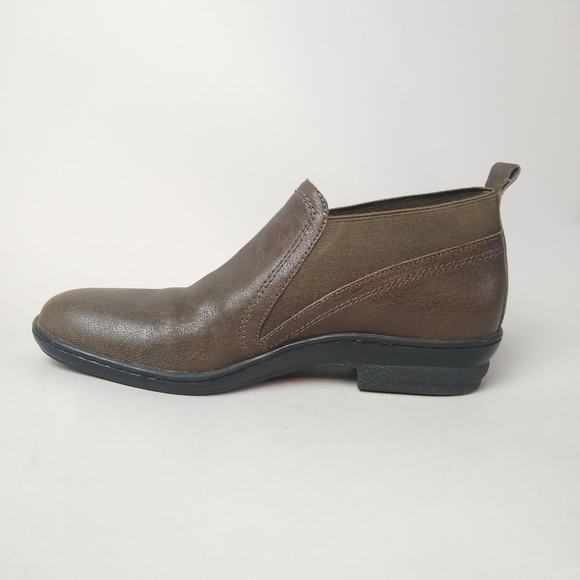 David Tate slip on ankle booties - Picture 11 of 11